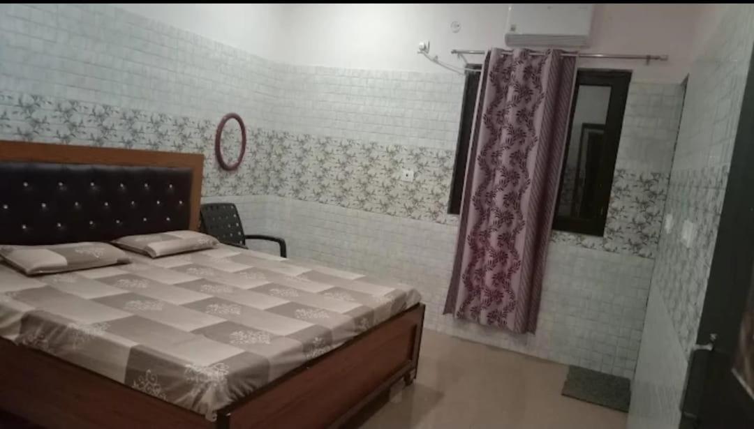Shri Jagannath Dham Hotel Vrindāvan Екстериор снимка